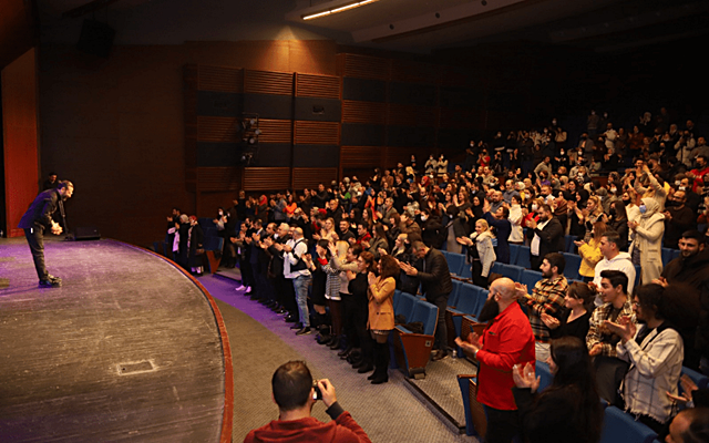 “Toplu Story” Gösterisine Yoğun İlgi