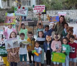 Gelibolu’da Hayvanları Koruma Günü Etkinliği Düzenlendi