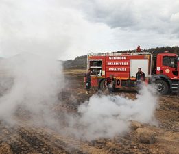 Karainebeyli Köyündeki Yangın Kontrol Altında