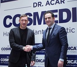 Francesco Totti Türkiye’den Cosmetica İle Ortak Oldu