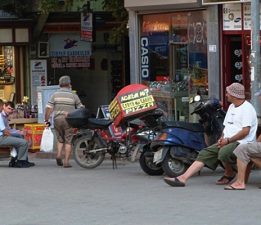 Çarşı Trafiğe Nasıl Kapalı?