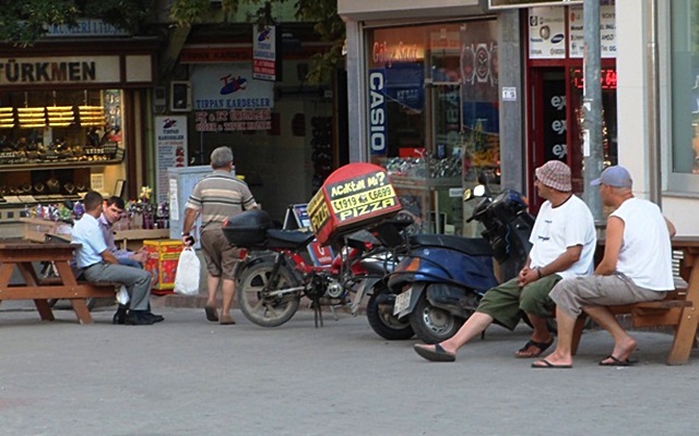 Çarşı Trafiğe Nasıl Kapalı?