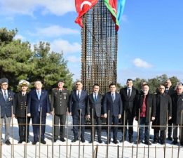 Azerbaycan Şehitleri Anıtının Temeli Atıldı