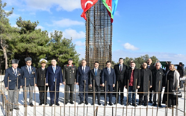 Azerbaycan Şehitleri Anıtının Temeli Atıldı