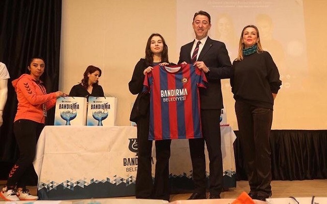 Bandırma Belediyesi’nden Öğrenciler İçin Bir İlk