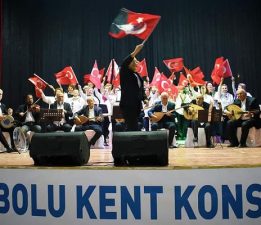 Gelibolu Kent Konseyi THM Korosu’ndan Konser