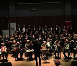 Gelibolu Musiki Derneği Korosundan Kepez’de Muhteşem Konser