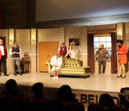 Çanakkale Belediye Tiyatrosu Alaşehir’de Sahne Aldı