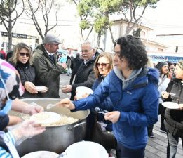 Çanakkale Belediyesi’nden Pilav Hayrı