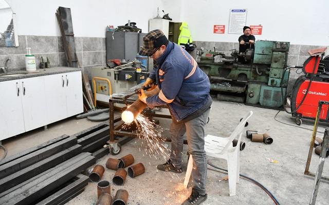 Deprem Bölgesine Soba Yapılıyor