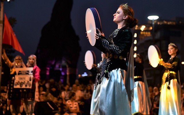 Troya Halk Dansları ve Müzik Festivali Başladı