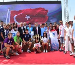 36. Çanakkale Boğazı Yüzme Yarışı Yapıldı