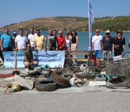 Denizden 2 Bin 283 Kilogram Atık Çıktı