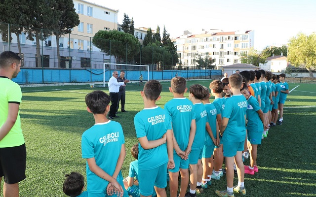 Futbol Yaz Spor Okulu Sezonu Kapattı