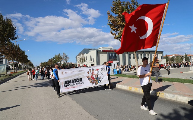 Gelibolu’da Amatör Spor Haftası Yürüyüşü Yapıldı