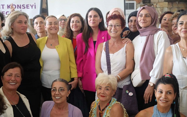 Kadınlar Siyaset Atölyesinde Bir Araya Geldi