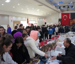 Çan’da Kitap Günleri ve Yazar Buluşmaları Başladı