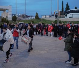 Şampiyon Karateci Beyza Akkaya Coşkuyla Karşılandı