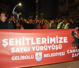 Gelibolu’da “Şehitlerimize Saygı Yürüyüşü” Yapıldı