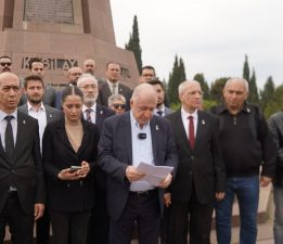 Özdağ, Şehit Kubilay Anıtı Önünde Konuştu