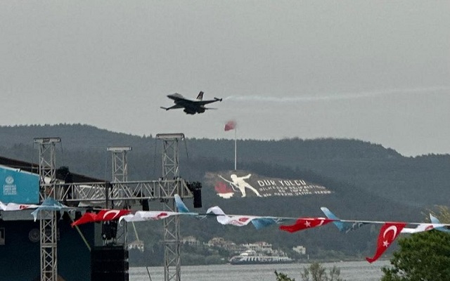 Solotürk’ten Çanakkale Boğazı’nda Gösteri