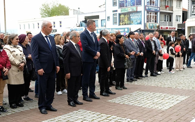 CHP’den 23 Nisan Çocuk Bayramı Kutlaması