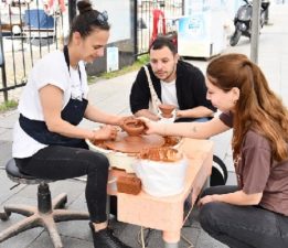 Turizm Haftası’nda Seramik Standı İlgi Çekiyor