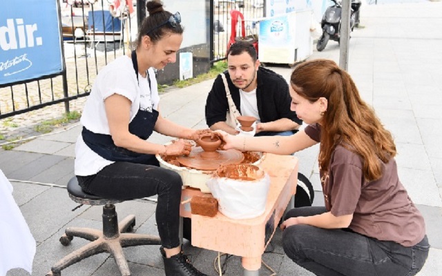 Turizm Haftası’nda Seramik Standı İlgi Çekiyor