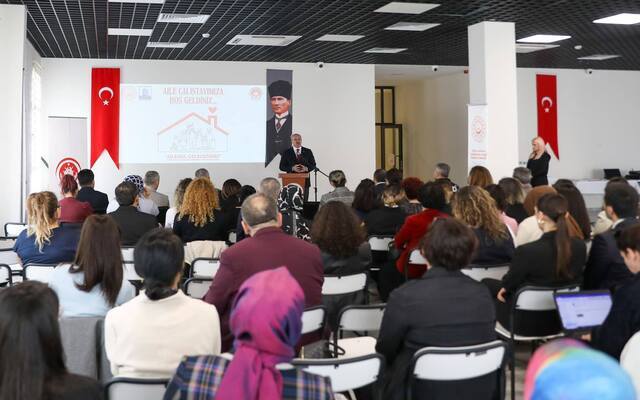 Çanakkale’de 2025 Aile Yılı Çalıştayı Düzenlendi
