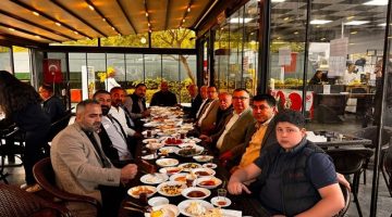 Bulgaristanlı Konuklar Van Kahvaltısına Hayran Kaldı