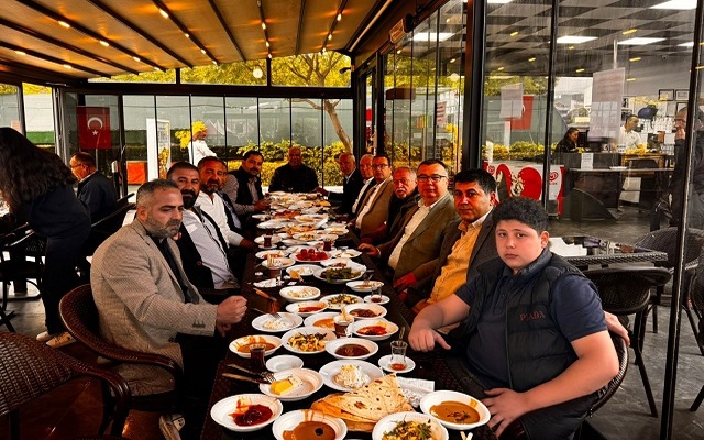 Bulgaristanlı Konuklar Van Kahvaltısına Hayran Kaldı