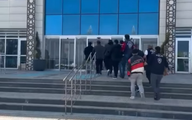 Siber Suçlarla Mücadele Kapsamında 6 Kişi Yakalandı