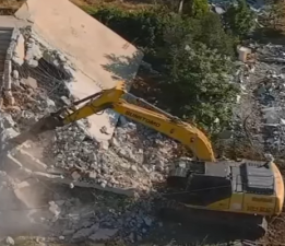 Çanakkale Ayvacık’ta 52 Kaçak Yapı Yıkıldı