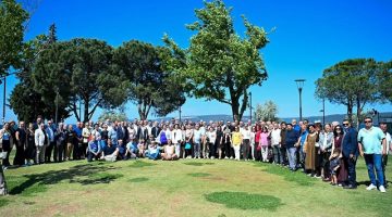 CHP Çanakkale Örgütü Bayramda Halkla Kucaklaştı