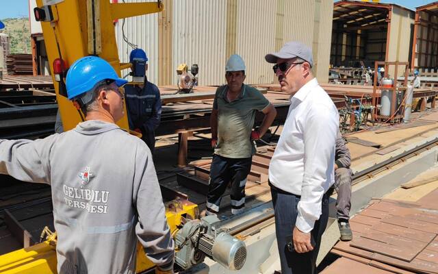 Çanakkale Valisi Toraman’dan Gelibolu Tersanesi’ne Ziyaret