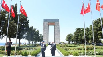 Şehitler Abidesi’nde Tören Düzenlendi