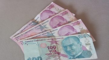 En Düşük Emekli Maaşına 2 Bin 412 Lira Artış Yapıldı
