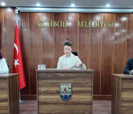 Gelibolu’ya Yeni Stad ve Pazar Yeri Yapılacak