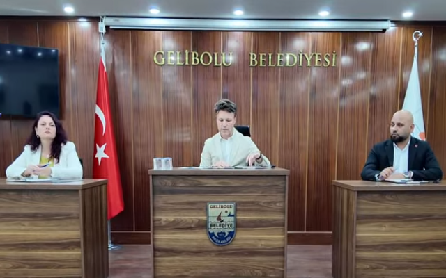 Gelibolu’ya Yeni Stad ve Pazar Yeri Yapılacak