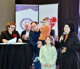 Çanakkale’de İsa Berat’ın Tedavisi İçin El Ele Verildi