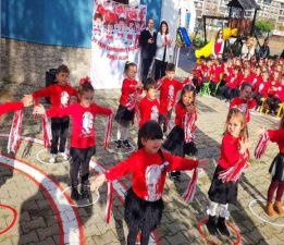 Gelibolu’da Cumhuriyet Coşkusu Okullarda Yaşandı