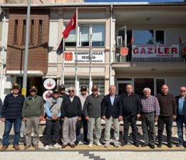 CHP’li Güneşhan “Gazilerimiz ve Şehitlerimize Minnettarız”