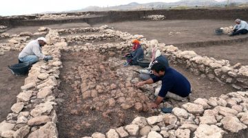 ÇOMÜ 5 Bin Yıllık Deprem İzlerini Ortaya Çıkardı