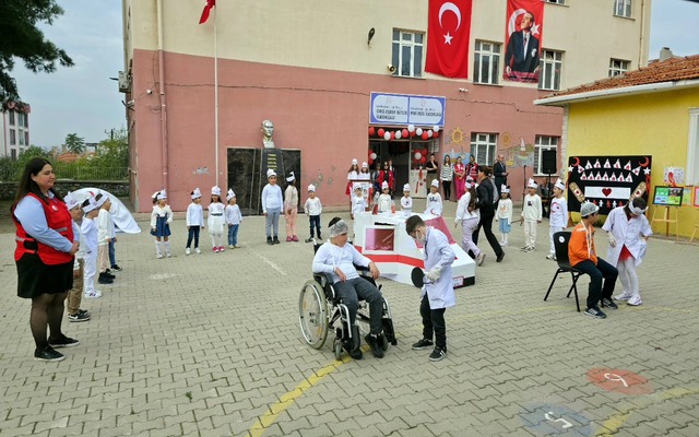 Kızılay Haftası Gelibolu’da Coşkuyla Kutlandı