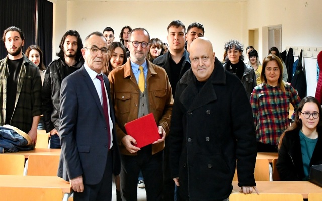 ÇOMÜ’de “Dijital Medyada Yenilikçi Yöntemler” söyleşisi gerçekleştirildi