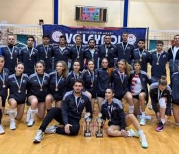 ÇOMÜ Voleybol Takımlarından Büyük Başarı