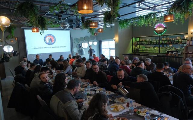 ÇOMÜ Rektörü Erenoğlu Basın ile kahvaltıda buluştu