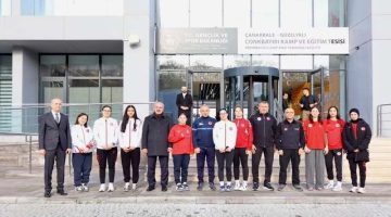 U19 Genç Kadın Boks Milli Takımı’na Moral Ziyareti