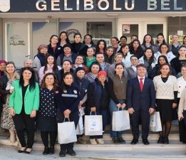 Belediye Hizmetlerine Kadın Eli Değiyor