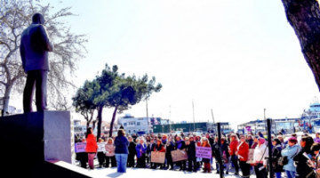 Gelibolu’da Kadınlardan Güçlü Yürüyüş: “Kadınız, Varız, Buradayız!”